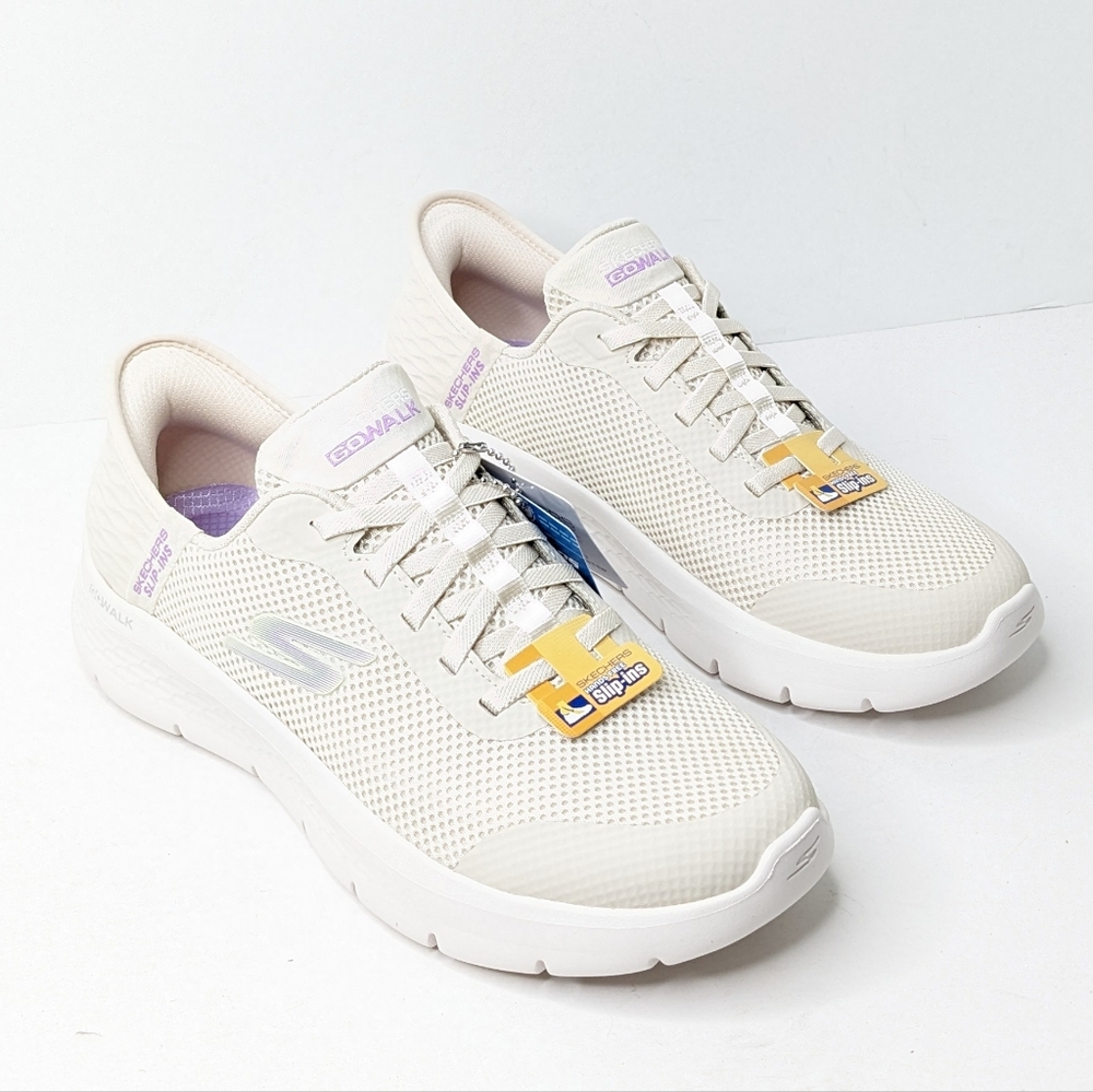 Skechers Off-White Women's Slip-Ins Sneakers NWT